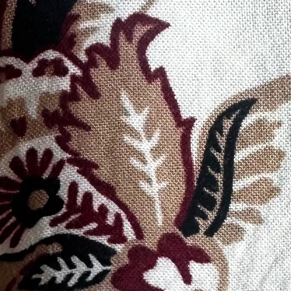 Women's  C&C California paisley, Mao collar, long  sleeves, blouse. Size S. - Picture 15 of 15